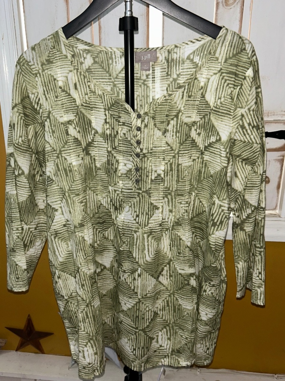 J. Jill Small Sheer Green Abstract Print Henley Blouse 3/4 Sleeve Lightweight